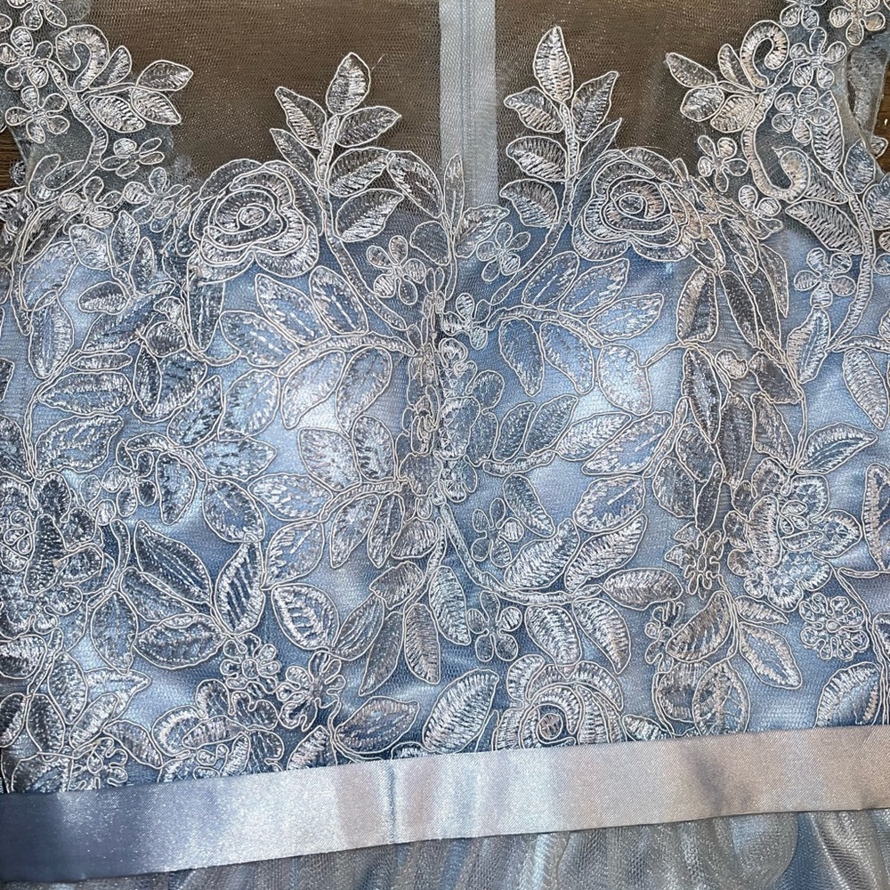 Dress - Picture 2 of 2